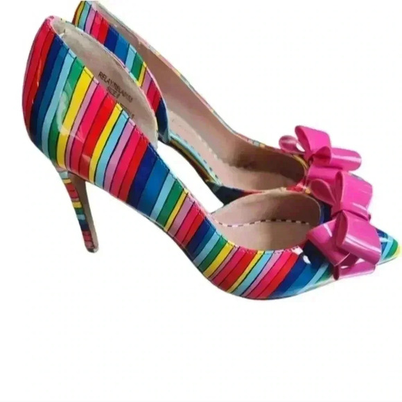 NWOT Betsey Johnson Relay Rainbow Striped Pink Bow Stiletto Pumps Heels Size  8 - Picture 3 of 8